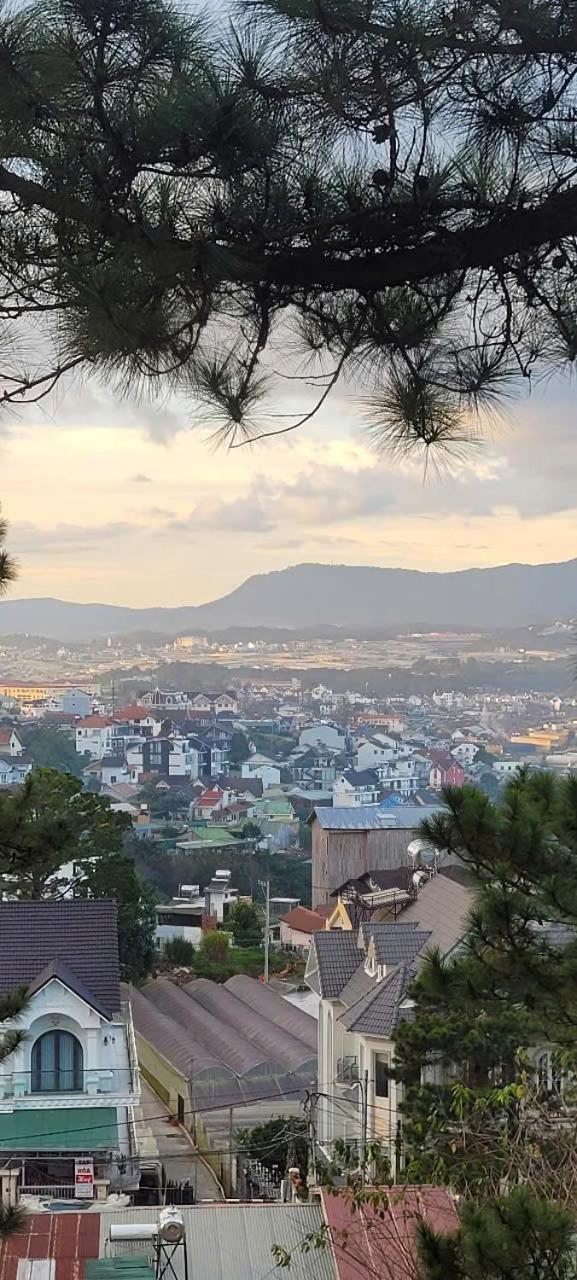 La Nha Homestay Dalat Exteriör bild